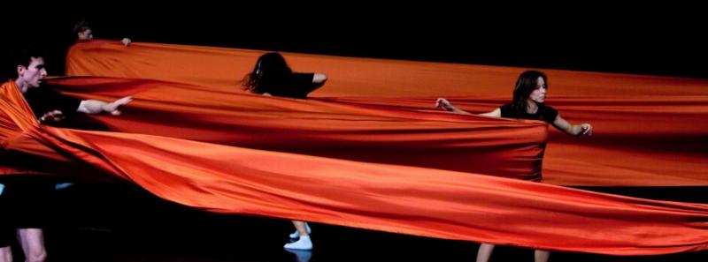 Partition de musique classique de Mozart avec orchestre jouant une symphonie majeure en Europe